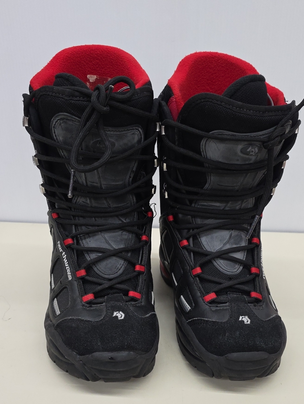Vintage Traditional Lace-Up Northwave Model 270 Snowboard Boots